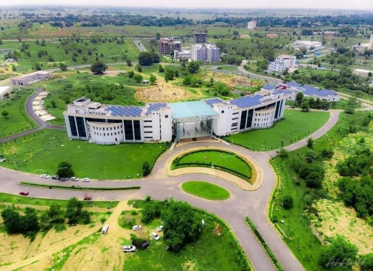 A Comprehensive Guide to Elite Institutes & Affordable State Colleges